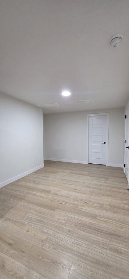 3063 200 St Nw - Photo 3 of 10