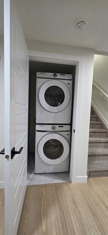 3063 200 St Nw - Photo 5 of 10