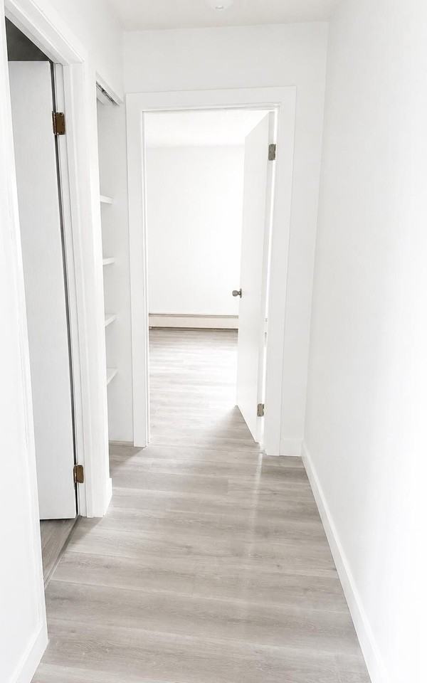 9408 149 St Nw - Photo 3 of 6