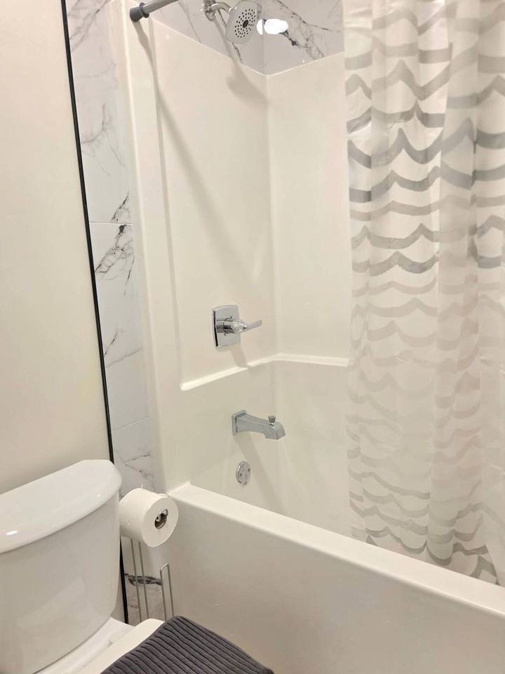 11255 75 Ave Nw - Photo 5 of 6