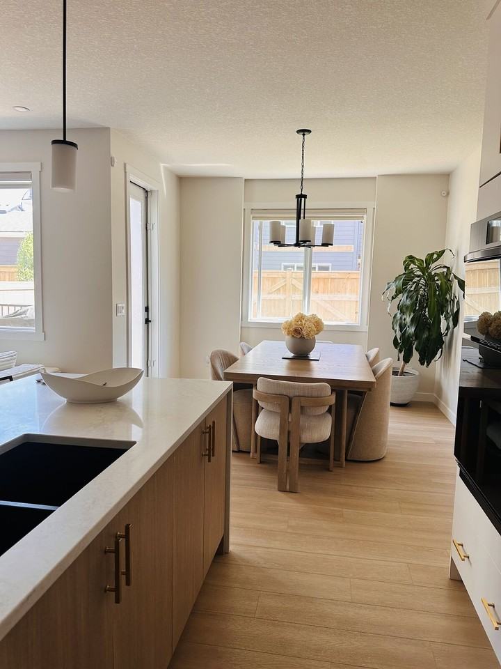 839 Alpine Dr Sw - Photo 3 of 30