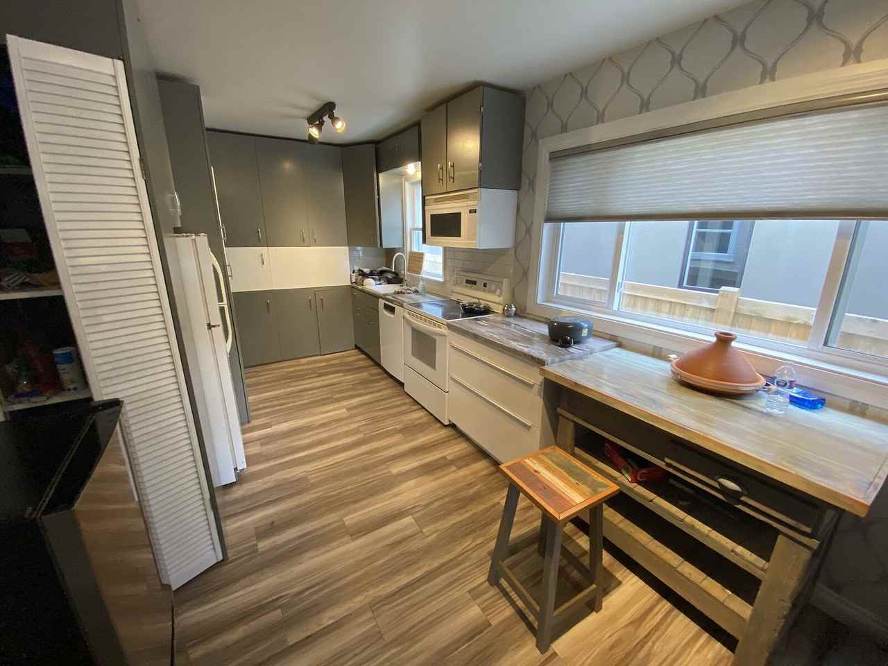 11229 78 Ave Nw - Photo 5 of 9