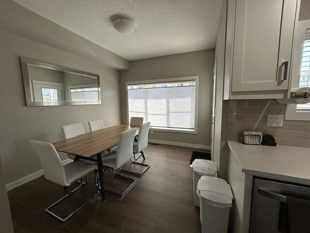 530 Cranford Dr Se - Photo 4 of 14
