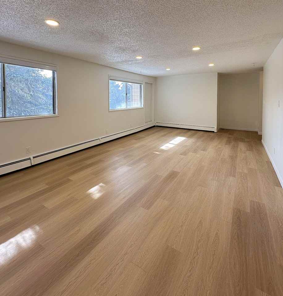 428 - 428 - 20th Avenue Ne - Photo 5 of 13