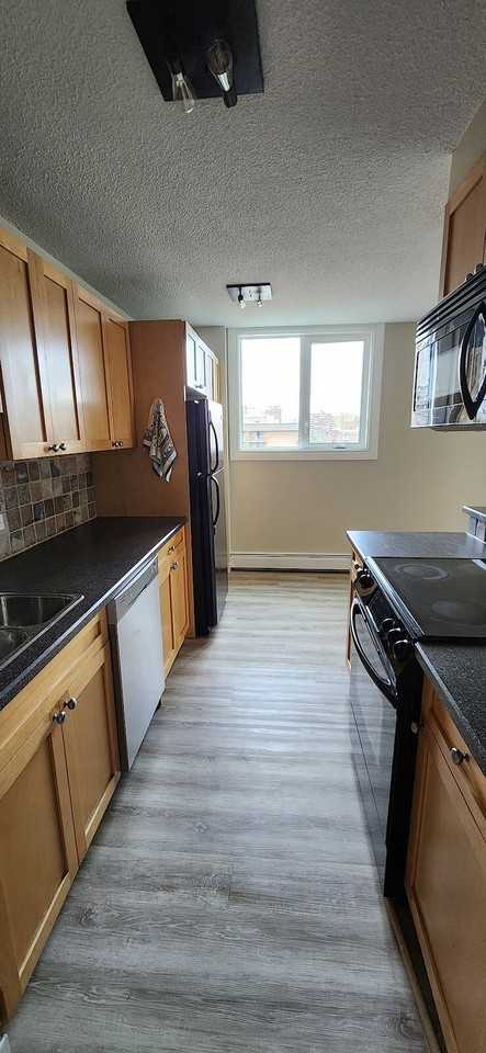 1312 13 Ave Sw - Photo 7 of 14