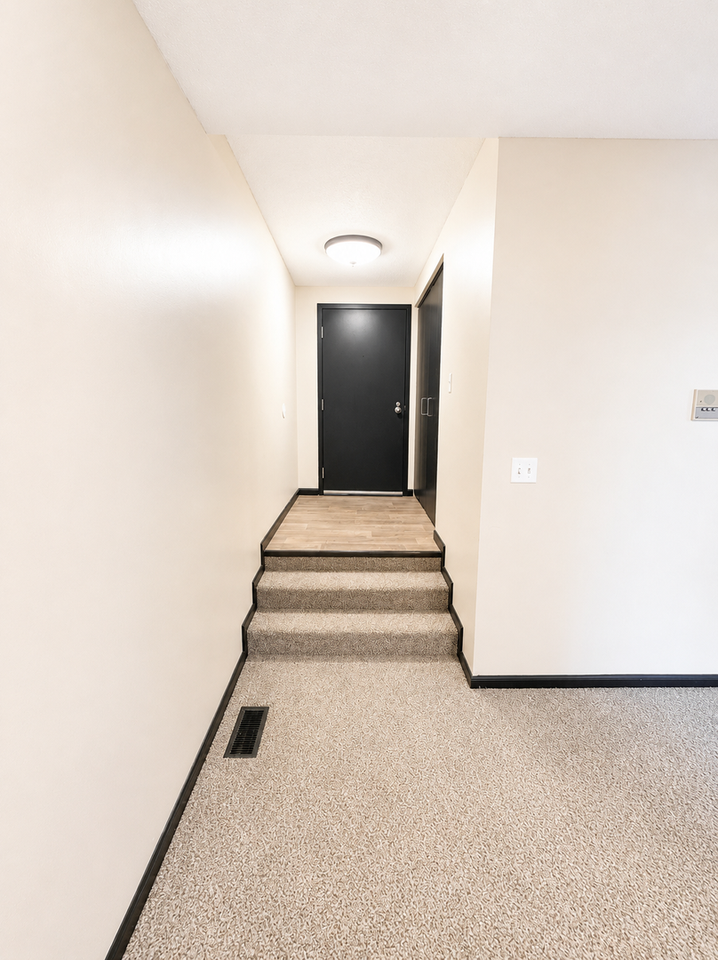 1730 S 11th St - Photo 4 of 25