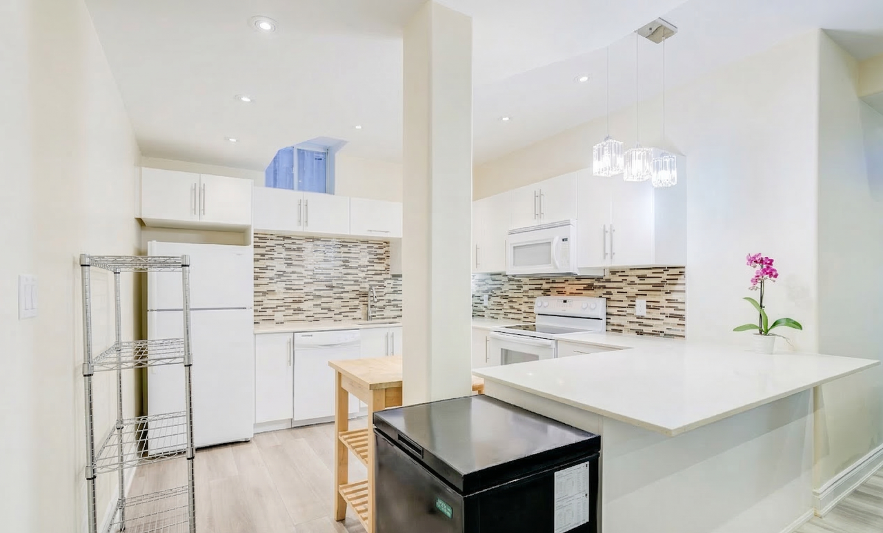 161 Vanda Drive - Photo 4 of 12