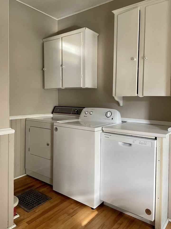 109 Henderson Ave - Photo 4 of 14