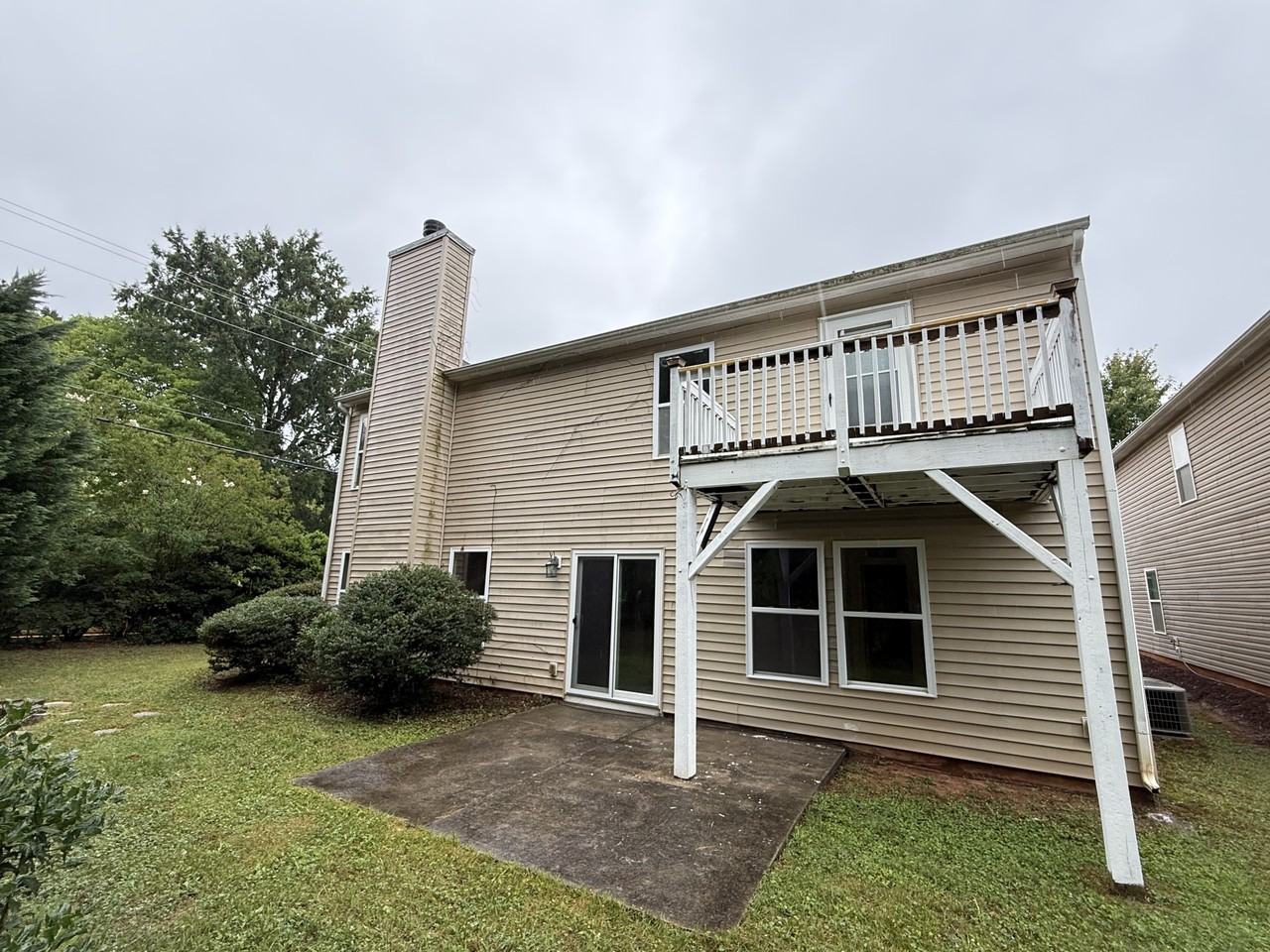 4209 Oak Pointe Dr #1 - Photo 2 of 8