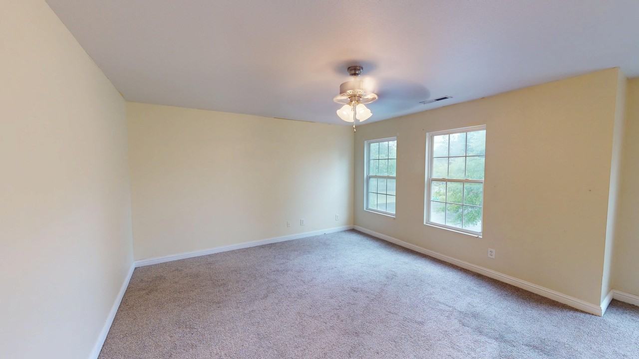 4209 Oak Pointe Dr #1 - Photo 7 of 8
