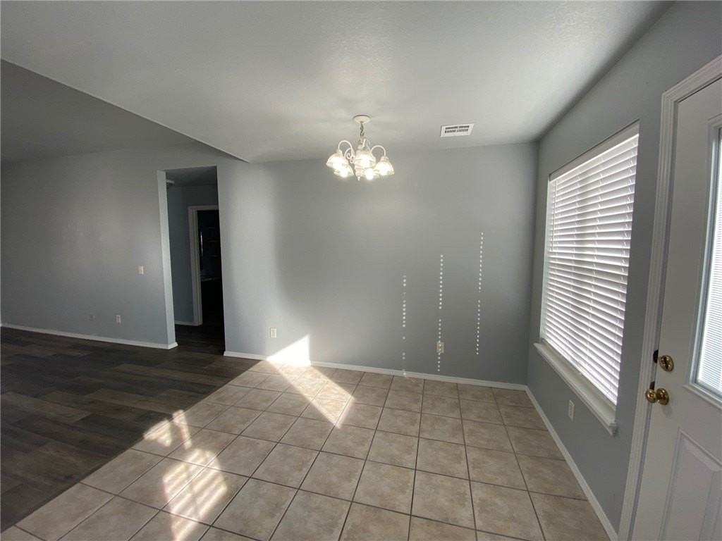1011 Sunflower St - Photo 4 of 16