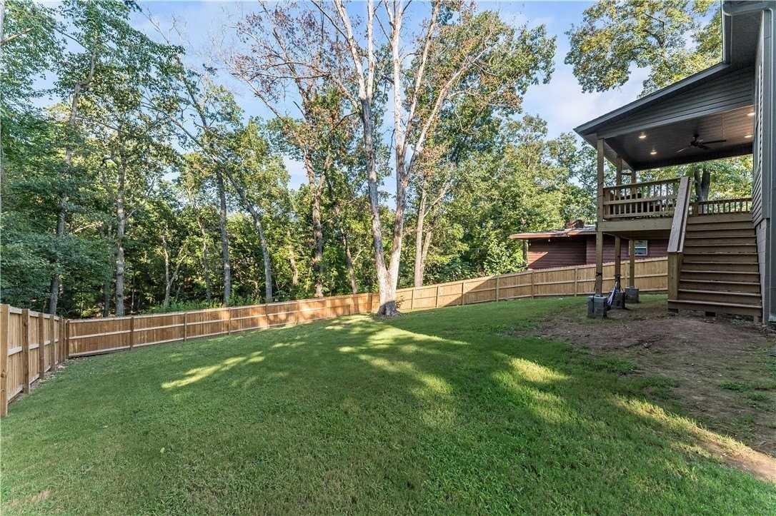 13 Hinckley Cir - Photo 2 of 19