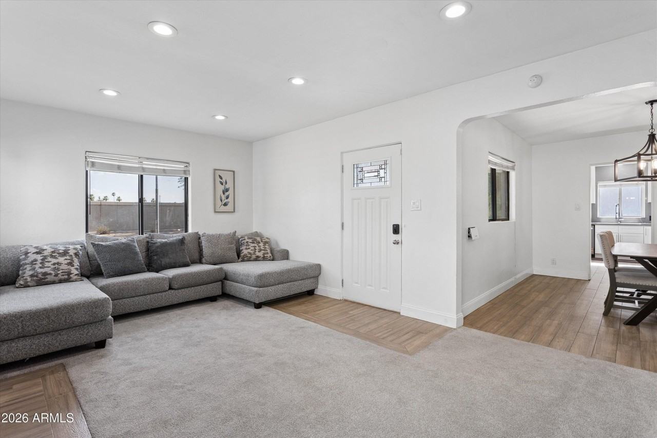926 W Moreland St - Photo 5 of 31