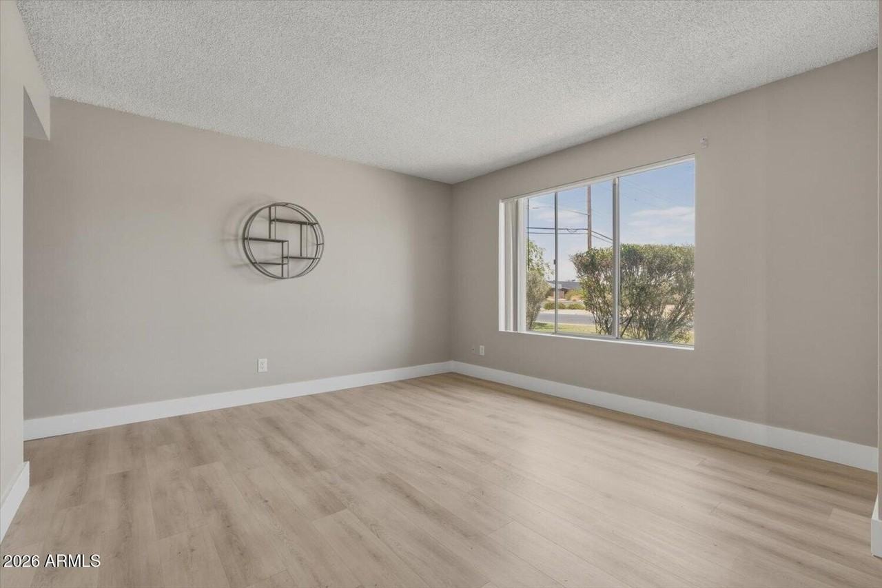 309 E Pebble Beach Dr - Photo 2 of 30