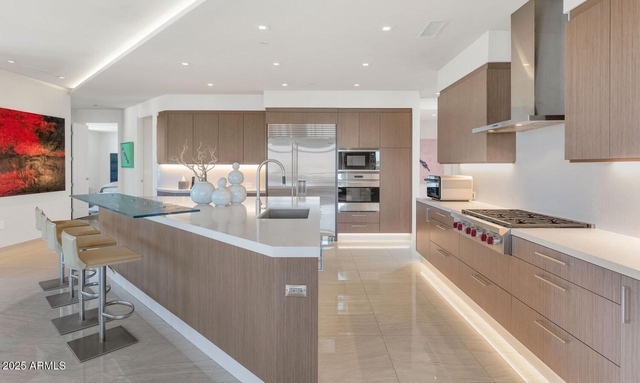 3801 N Goldwater Blvd #400 - Photo 4 of 39