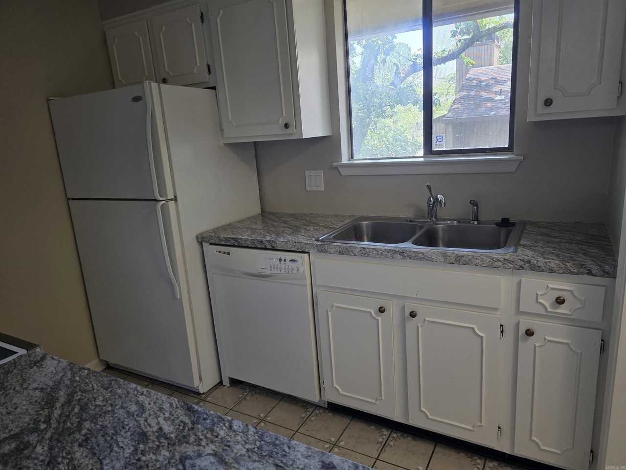 518 Green Mountain Dr #16 - Photo 7 of 26