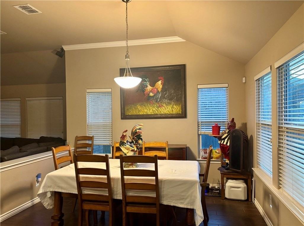 2220 Mangrove Dr - Photo 5 of 16