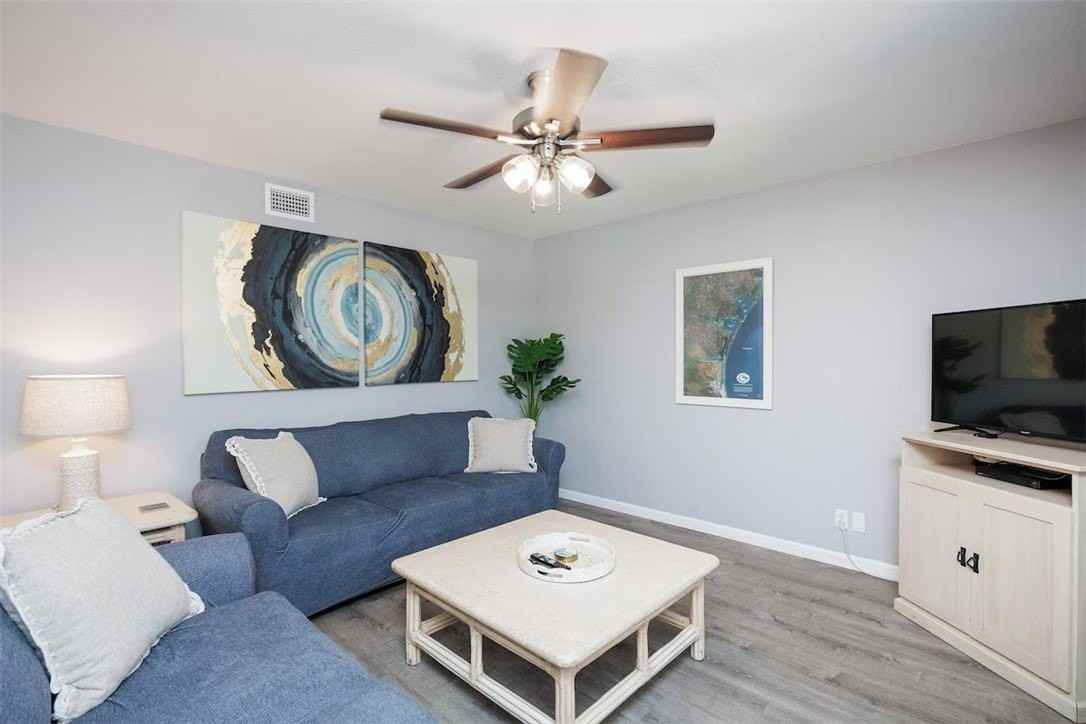 14921 Windward Dr #114 - Photo 3 of 22