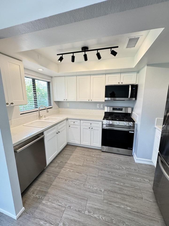 75255 Vista Corona - Photo 3 of 32