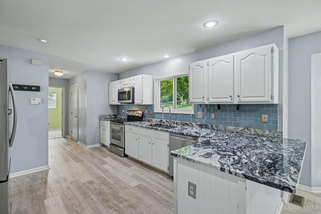 7279 Rolling Meadows Dr - Photo 2 of 15