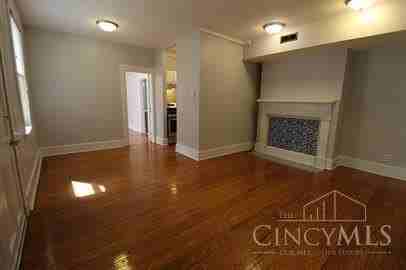 1616 Sycamore St #6 - Photo 7 of 35