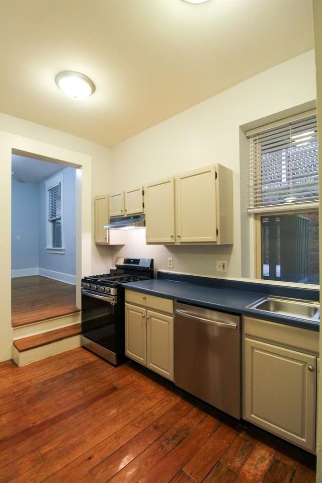 1610 Sycamore St #3 - Photo 3 of 22