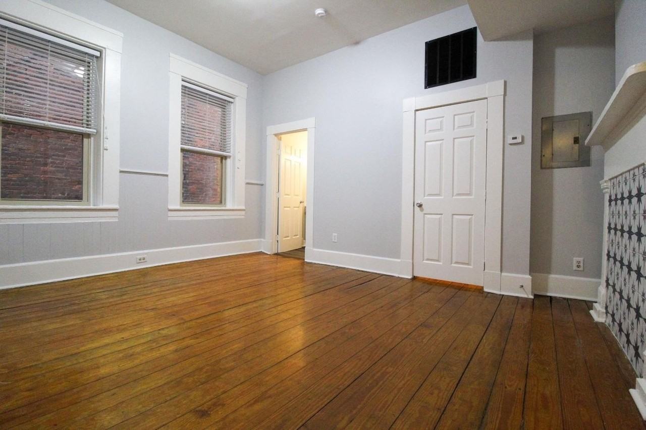 1610 Sycamore St #3 - Photo 4 of 22