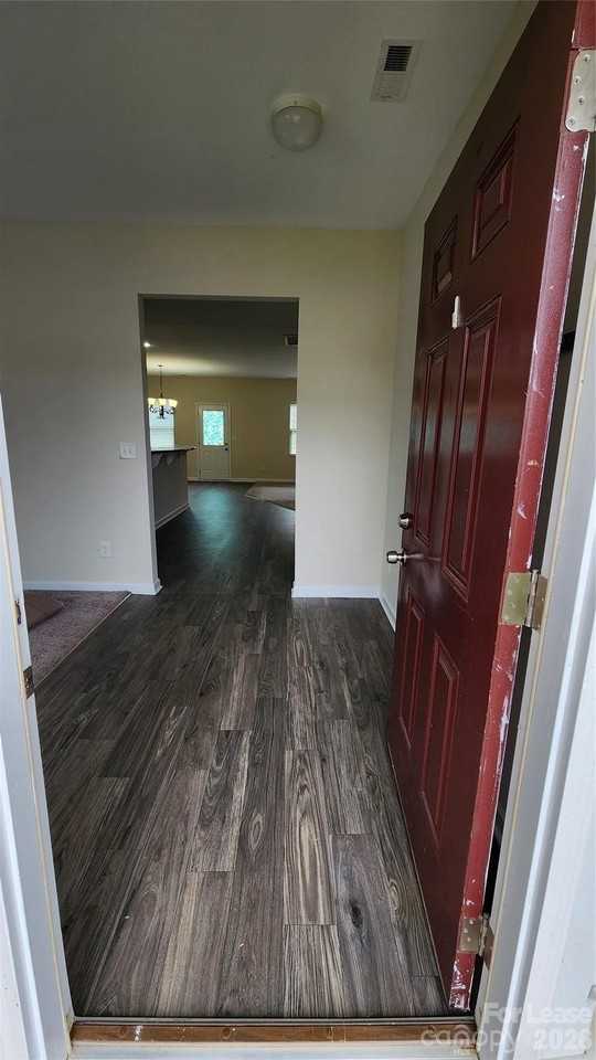 5002 Houndscroft Rd - Photo 2 of 17