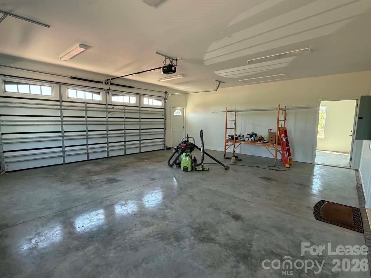 5055 Macedonia Church Rd - Photo 6 of 32