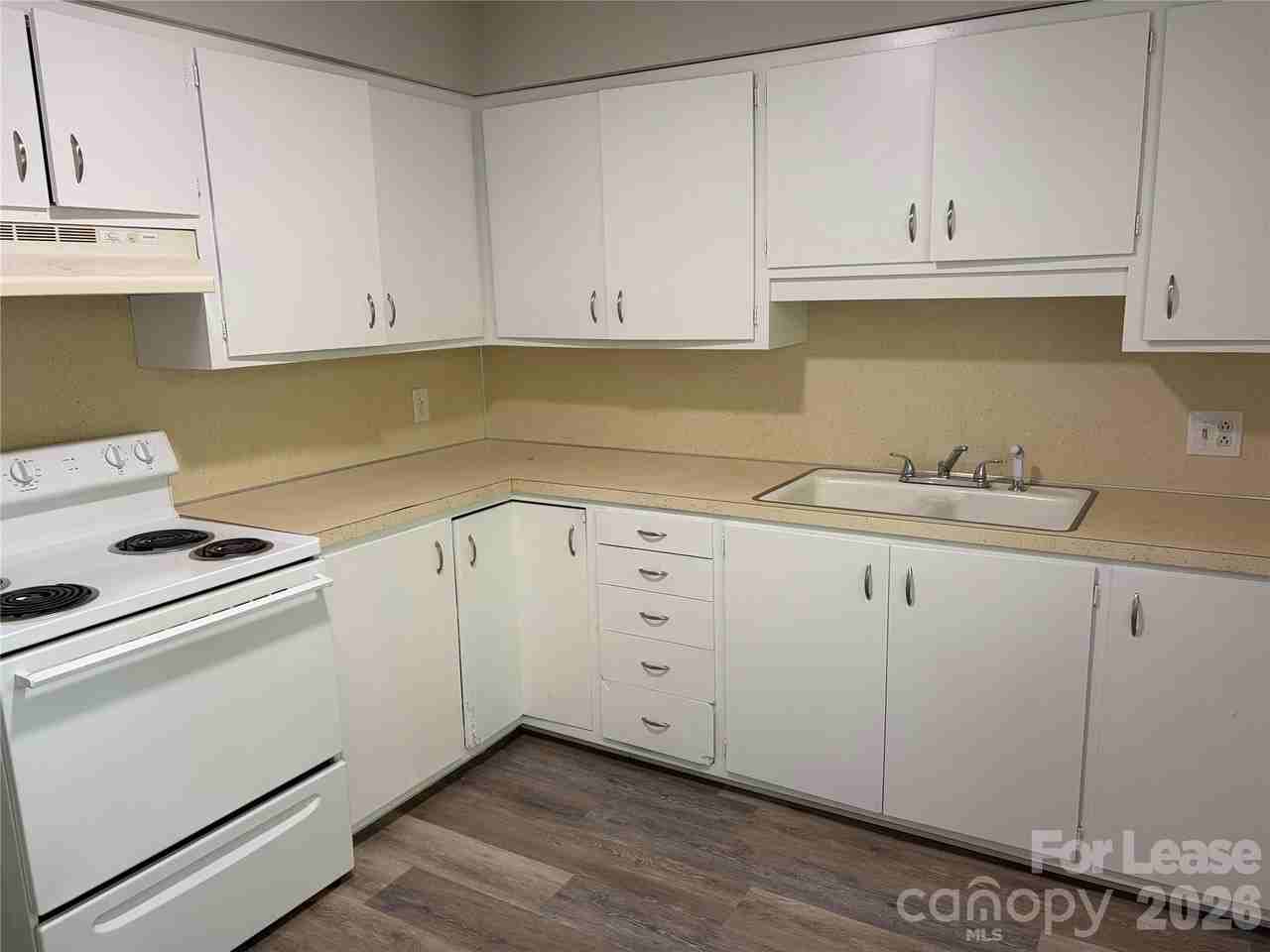116 N 6th St #3 - Photo 3 of 7