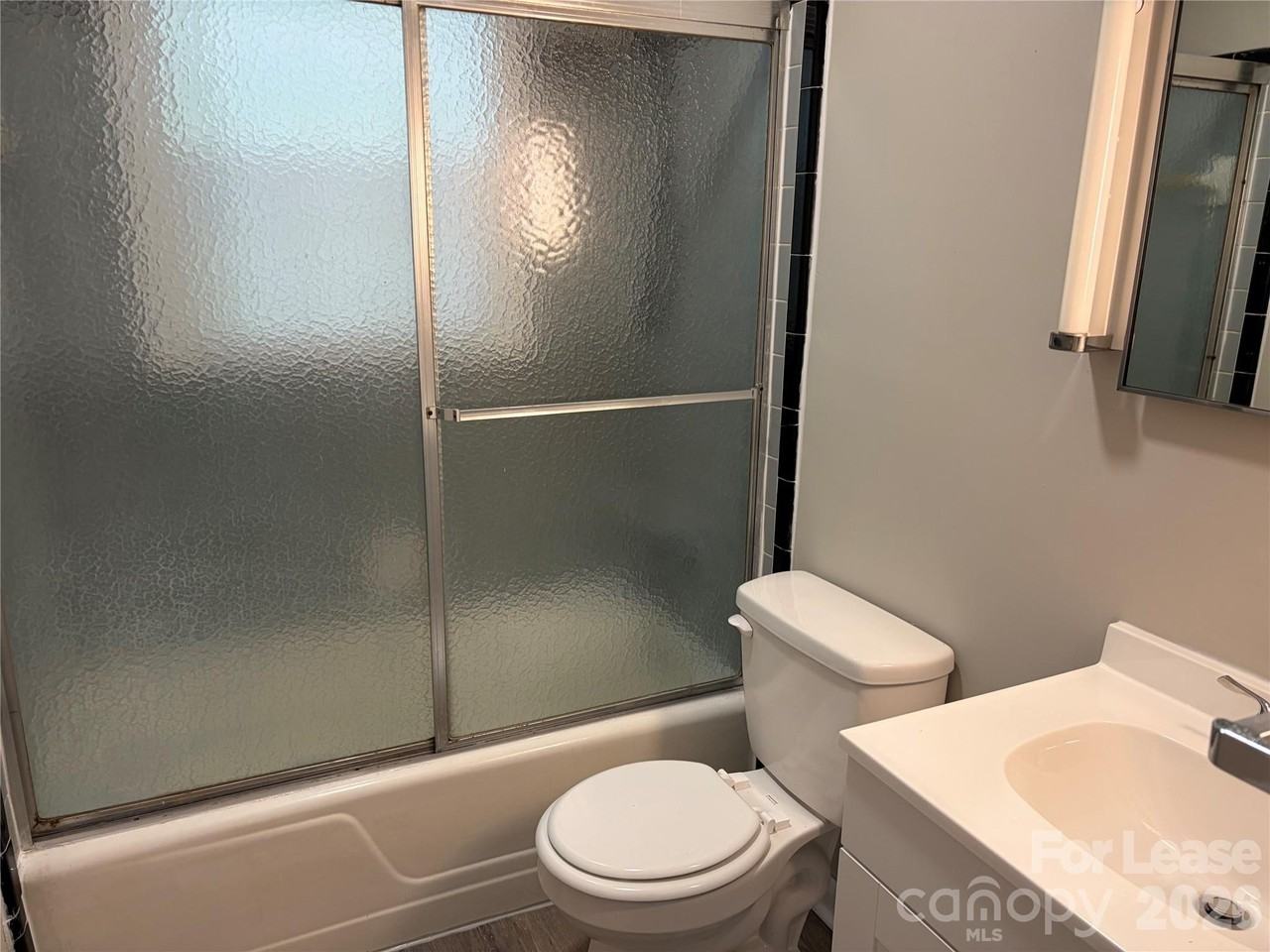 116 N 6th St #3 - Photo 6 of 7