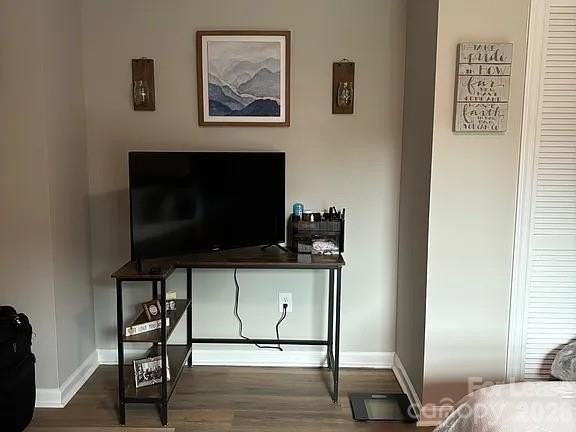 317 Woodside Dr - Photo 4 of 15
