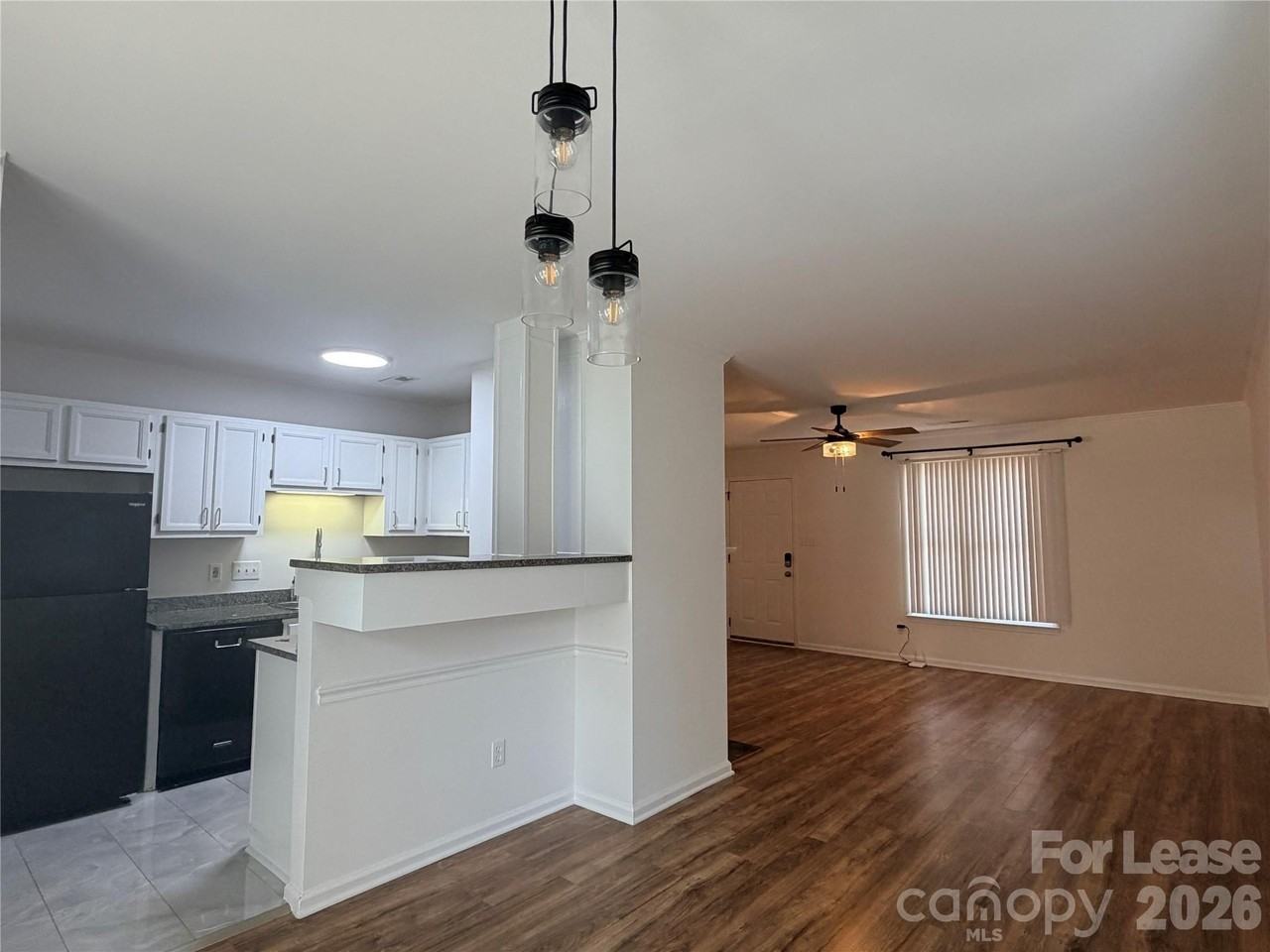 5917 Crape Myrtle Ln - Photo 4 of 15