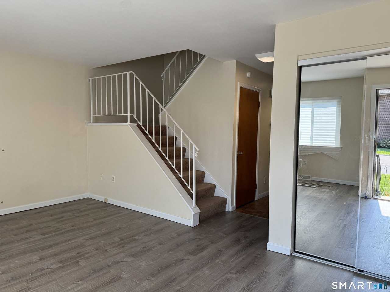 330 Merwin Ave #F4 - Photo 3 of 20