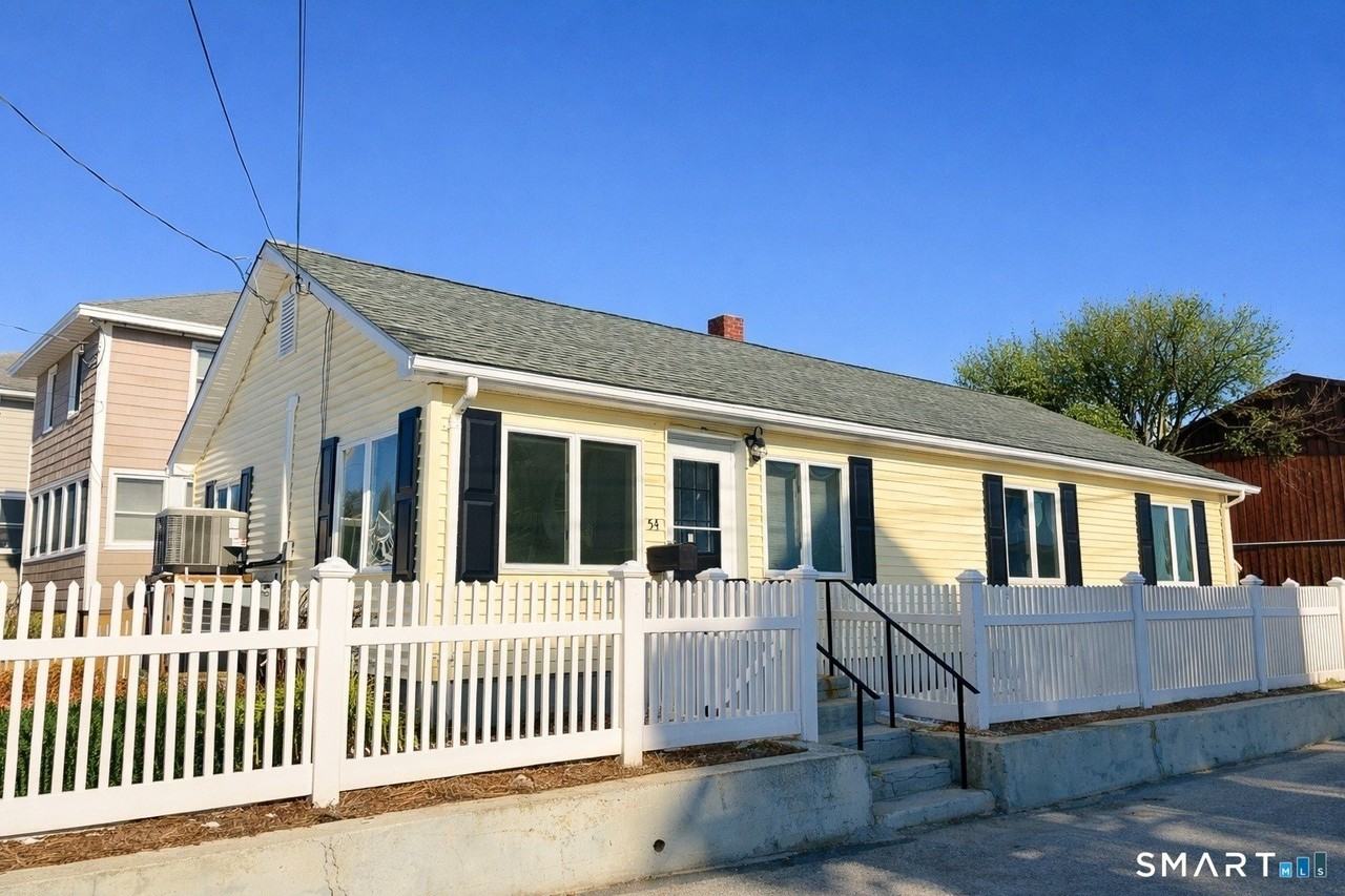 54 Milesfield Ave