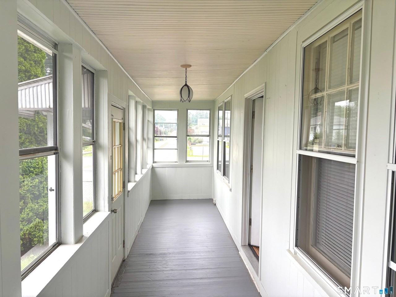 565 Sylvan Ave - Photo 2 of 22