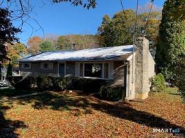 featured image of 40 Pollys Ln