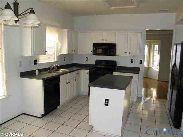 10520 Runnymeade Dr - Photo 2 of 5