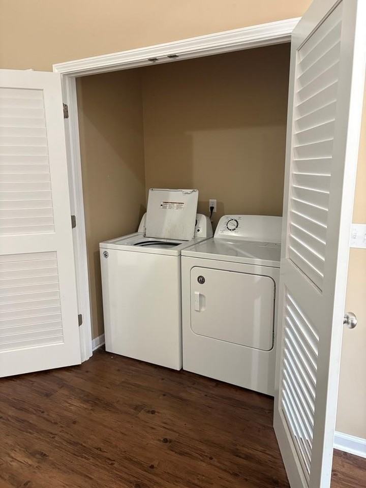 2284 Jordon Ave - Photo 4 of 13