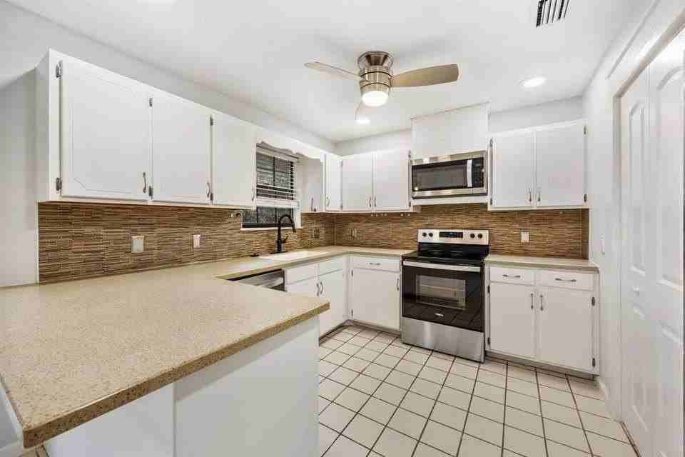 750 W Orange Ave - Photo 5 of 24
