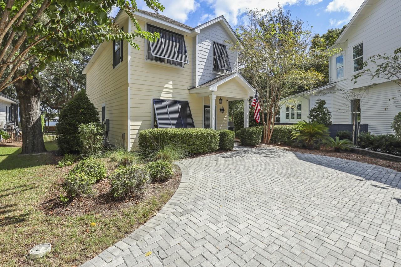 159 Beacon Point Dr - Photo 2 of 50