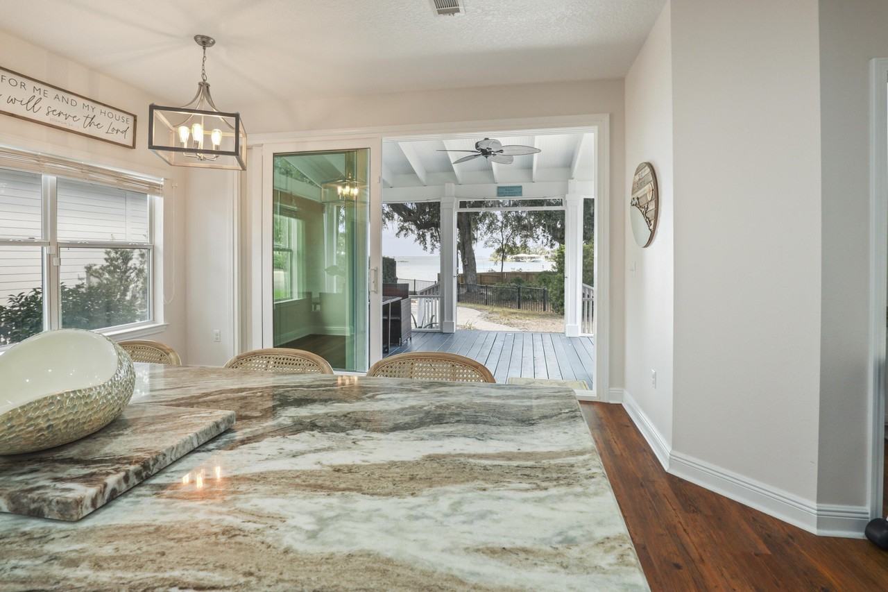 159 Beacon Point Dr - Photo 6 of 50