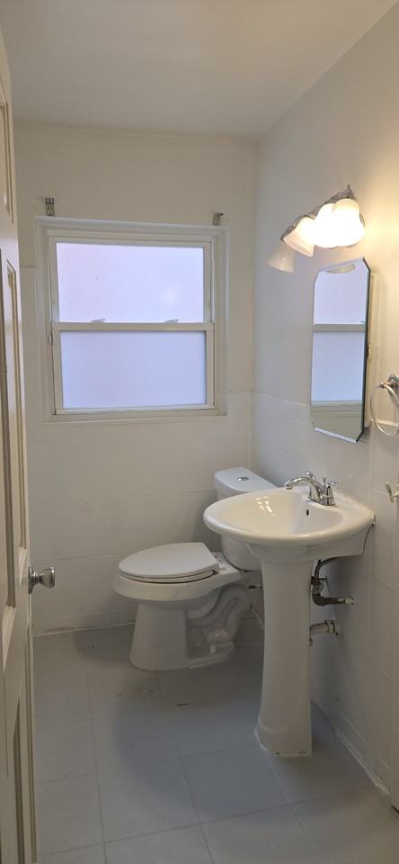 19300 Lesure St #1 - Photo 2 of 11