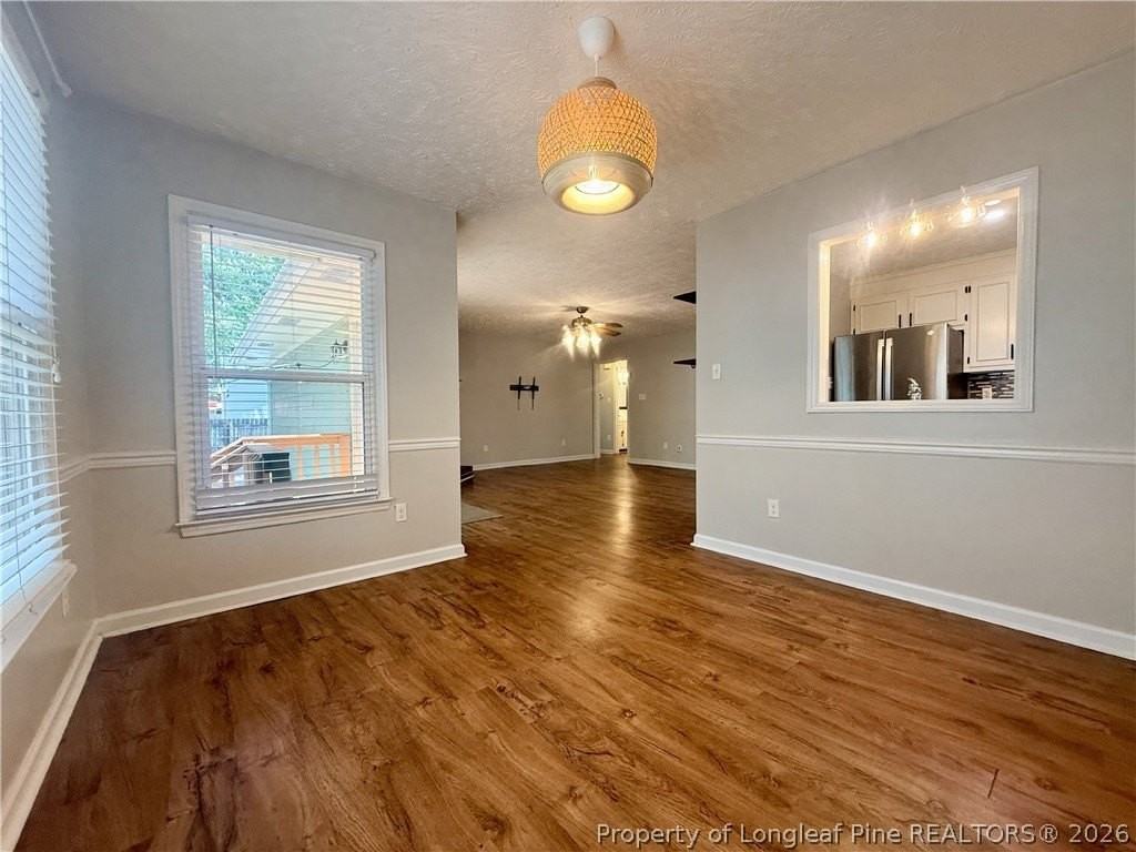 146 Greentree Dr - Photo 3 of 16