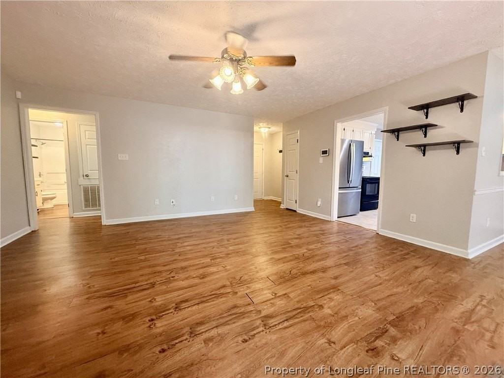 146 Greentree Dr - Photo 7 of 16