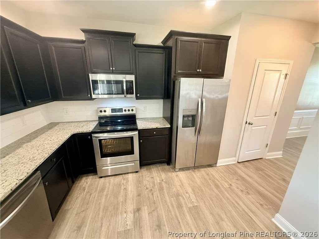 1752 Stackhouse Dr - Photo 6 of 20