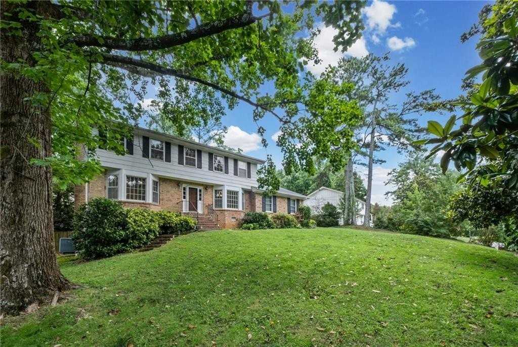 5291 Manhasset Cv - Photo 4 of 50