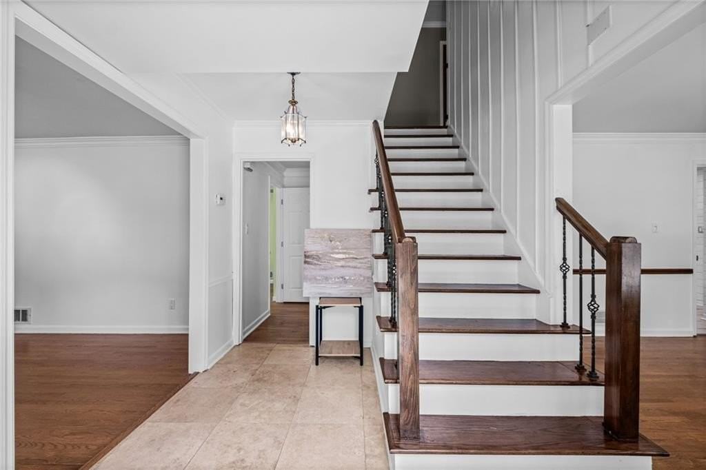 5291 Manhasset Cv - Photo 7 of 50