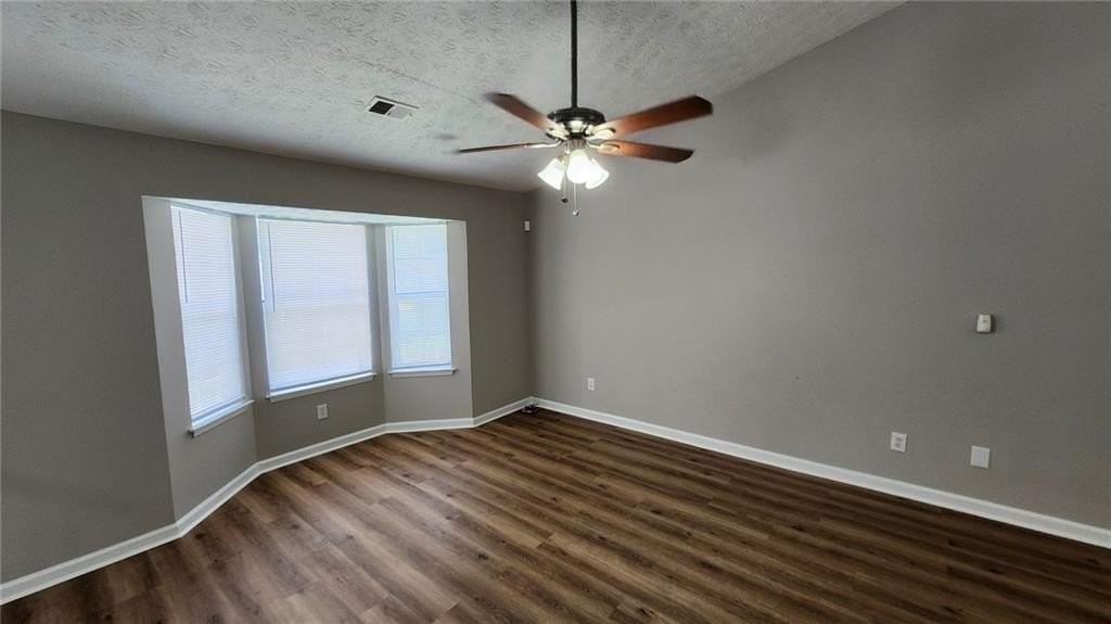 2305 Wilkins Cv - Photo 3 of 14