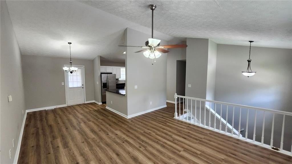 2305 Wilkins Cv - Photo 4 of 14